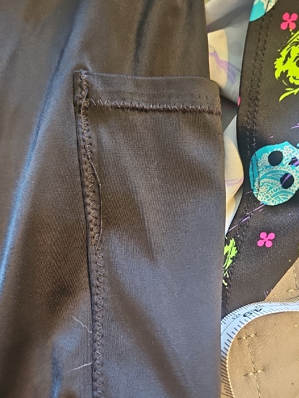 Sparkle Skirt XL running skirt with built-in shorts - Picture 3 of 5